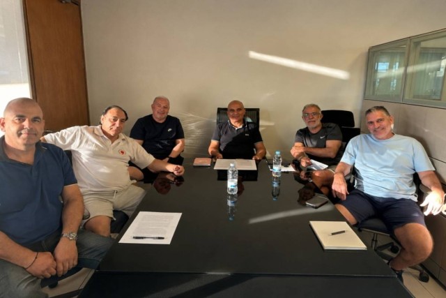 Συνάντηση της ΚΟΚ με τον Σύνδεσμο Προπονητών Καλαθοσφαίρισης Κύπρου